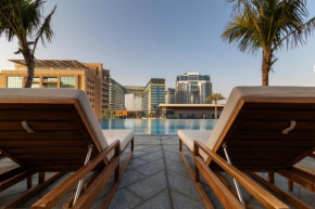 Luxurious Stay at the Palm Tower, Jumeirah
